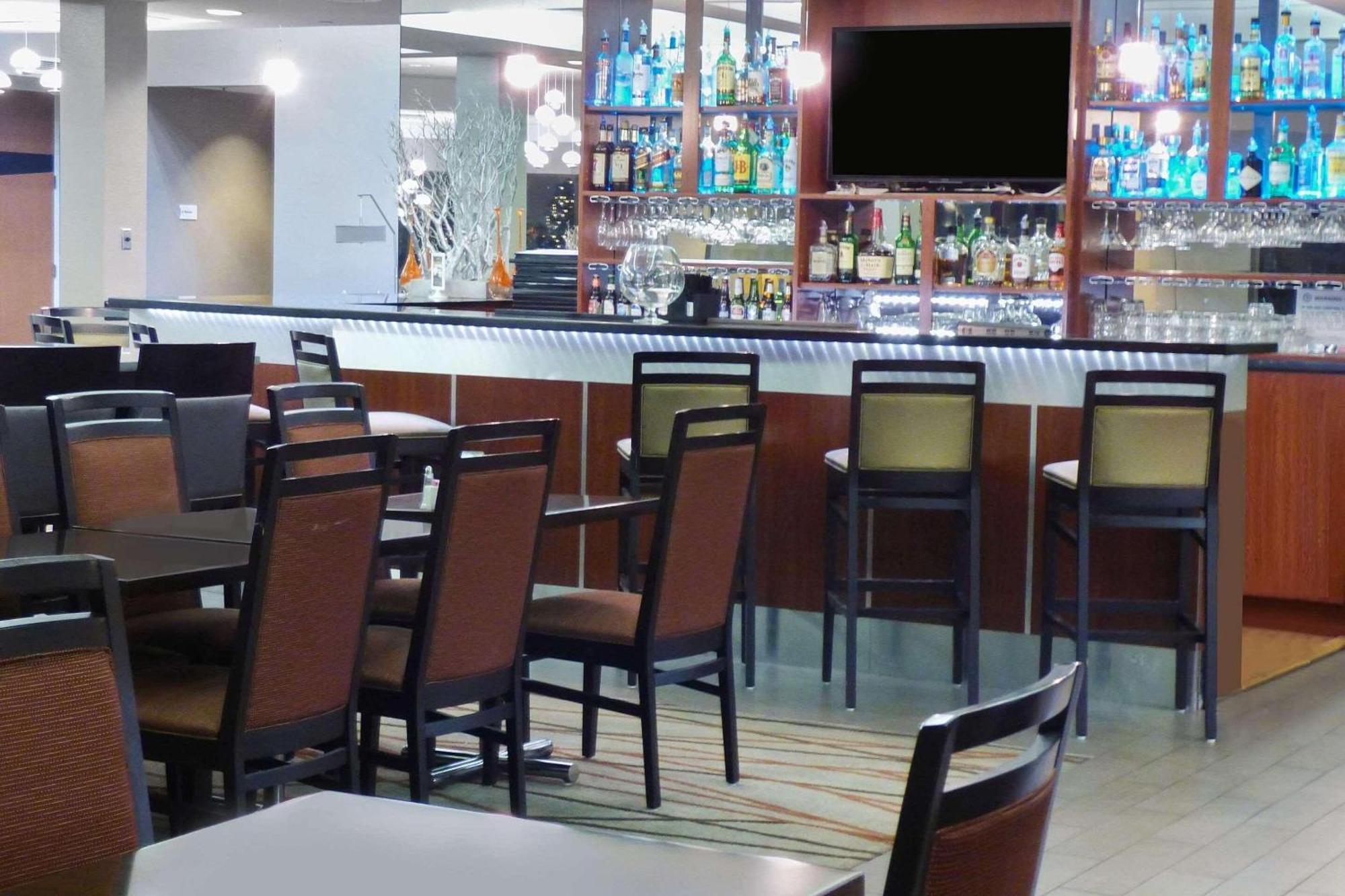 Radisson Akron-Fairlawn Copley Montrose Eksteriør billede